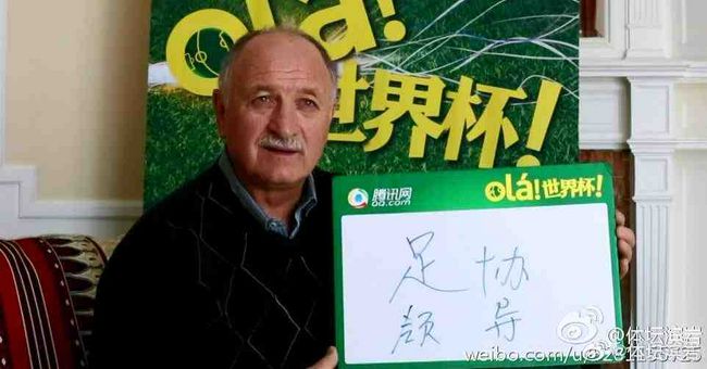 那些绿帽子可都是给萧常乾那个老东西准备的，为的就是让他每天起床之后，睁开眼就看到这堆绿帽子，然后一整天都闷闷不乐，我要是都撤了，岂不是白白便宜了他？萧初然无奈：妈。